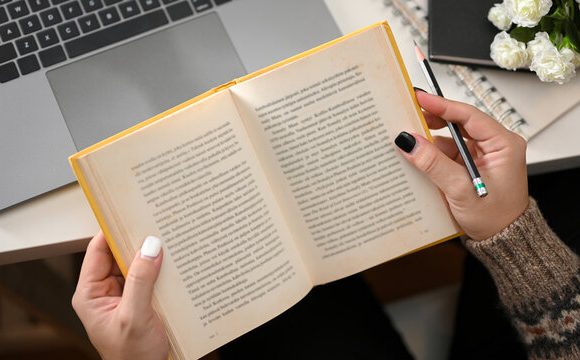 ഓർമയുടെ മഴവില്ല് | മാധവൻ നായർ